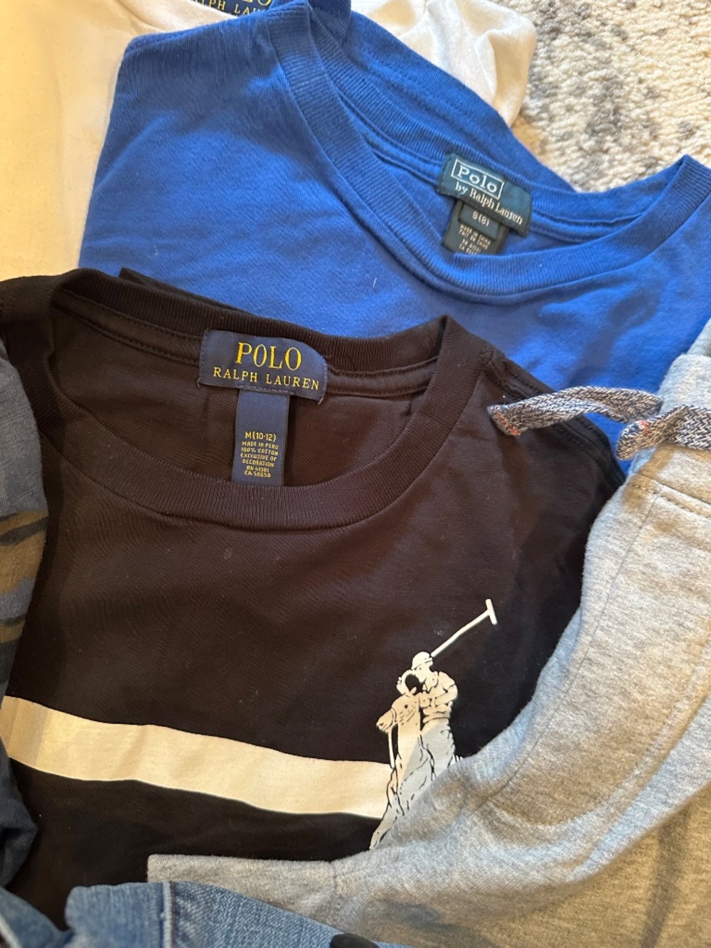Boys 8-Piece Outfit Bundle – Polo, Crewcuts, Gap + Jeans & Joggers - Picture 5 of 8
